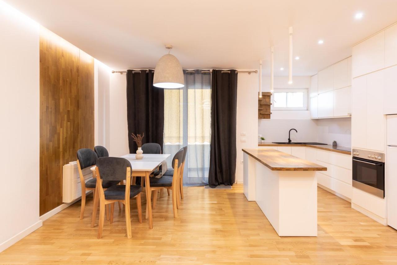 טיראנה Exclusive 2 Bedrooms Apartment מראה חיצוני תמונה