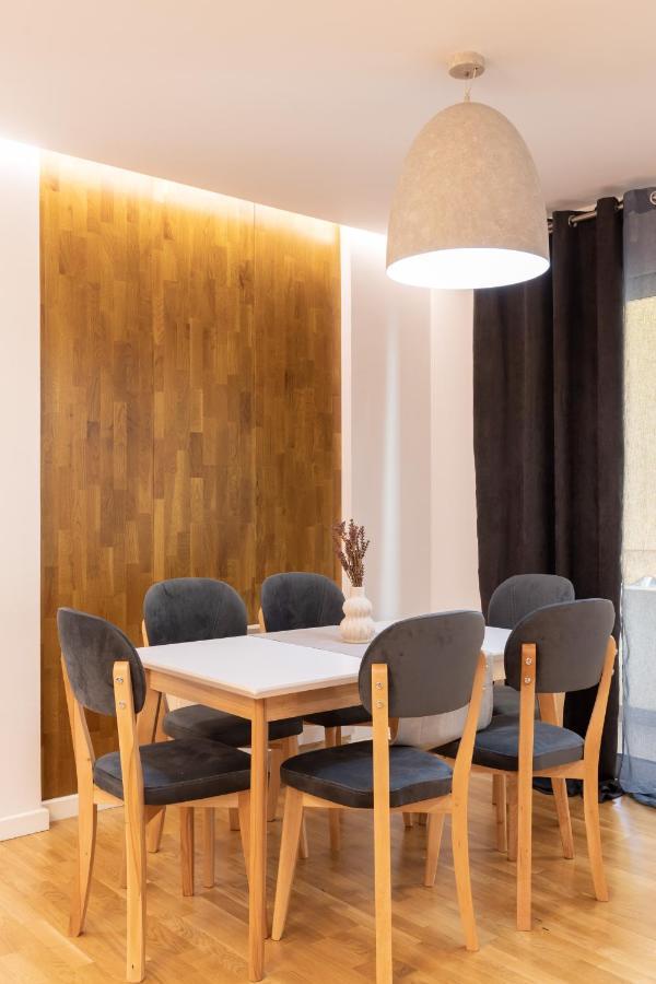 טיראנה Exclusive 2 Bedrooms Apartment מראה חיצוני תמונה
