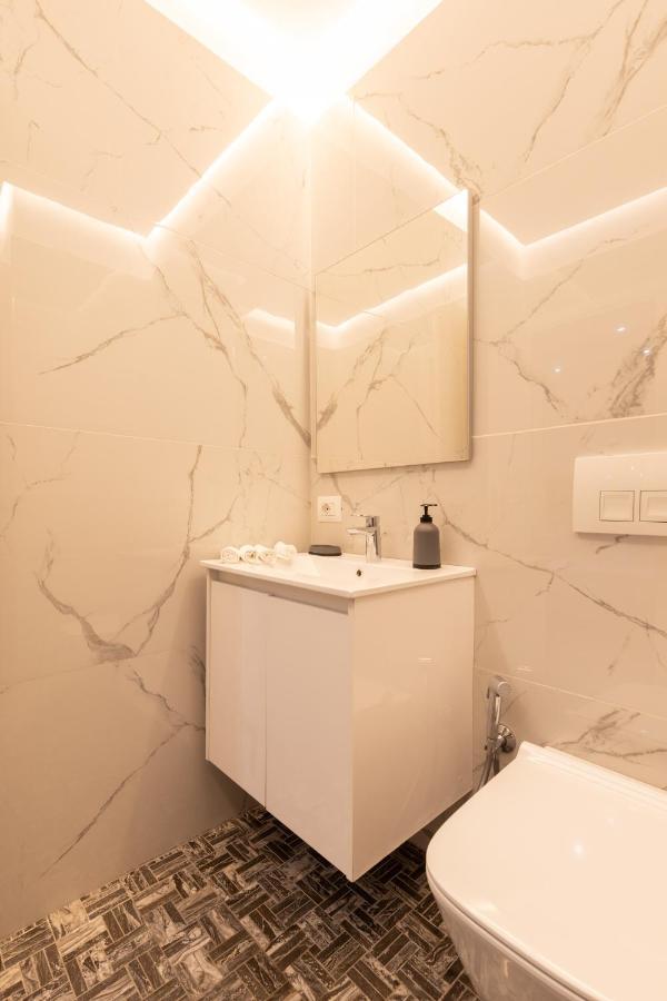 טיראנה Exclusive 2 Bedrooms Apartment מראה חיצוני תמונה